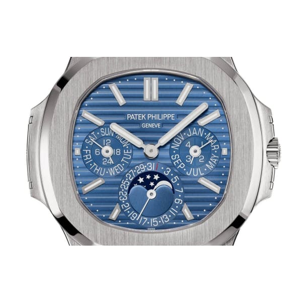 Nautilus 5740-1G-001 Blue Sunburst dial 40mm